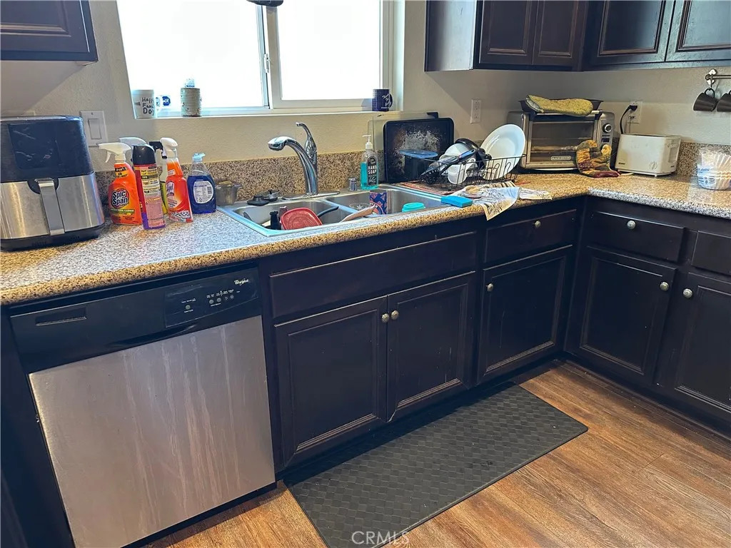 Grand Terrace, California 92313, United States, 3 Bedrooms Bedrooms, ,3 BathroomsBathrooms,Residential,Active,227244