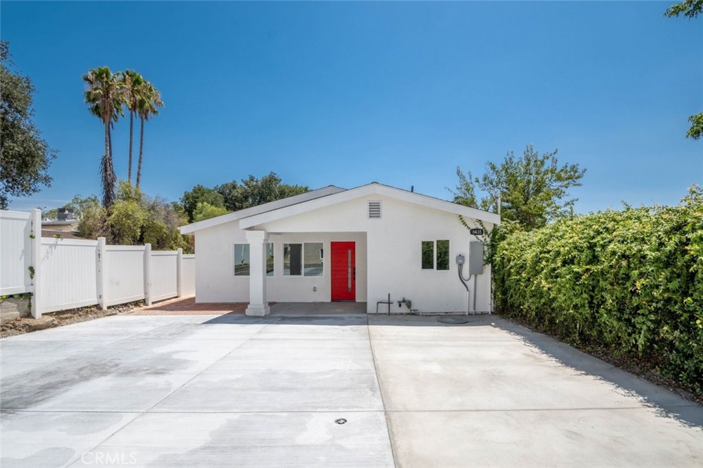 A Tujunga Beauty is now ready to be leased! This is a newly built home with 3 bedrooms, 2 bathrooms and 1,200-SqFT of living space. The interior features an open floorplan consisting of laminate flooring, baseboard moldings, recessed lighting, central AC and Heating, plus plenty of storage space. The home has a spacious living room, dining area and kitchen. Enjoy creating your meals in a kitchen that has stainless steel appliances, an eye catching tiled backsplash, as well as clean white cabinets and sleek countertops. Bathrooms are beautifully designed and the bedrooms are bright and spacious. The larger of the rooms is a Primary bedroom that has a private bathroom. This lease has a large backyard with a lawn. 2 side by side parking spaces.