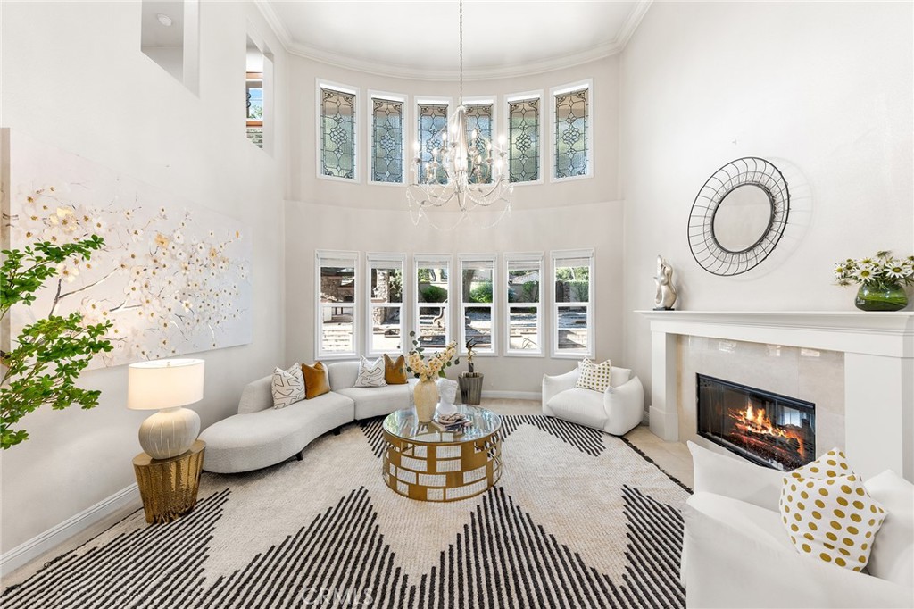 2271 Redwood Drive
