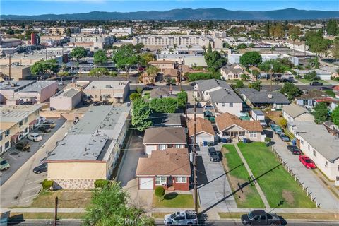 9833 Walnut Bellflower CA 90706