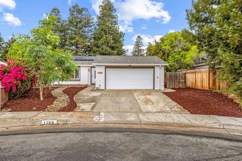 Photo of 1300 Meadow Court, Morgan Hill, CA 95037 (MLS # ML82041140)
