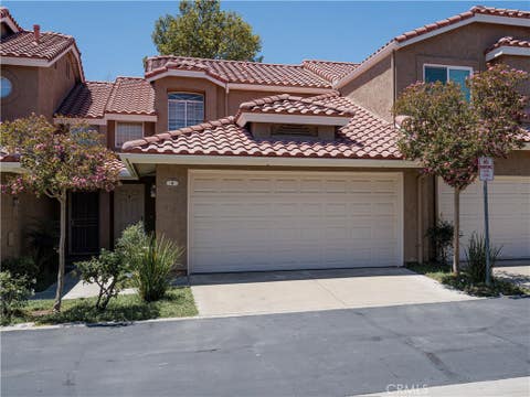 Photo of 28102 Bob White Circle #4, Saugus, CA 91350 (MLS # SR26166624)