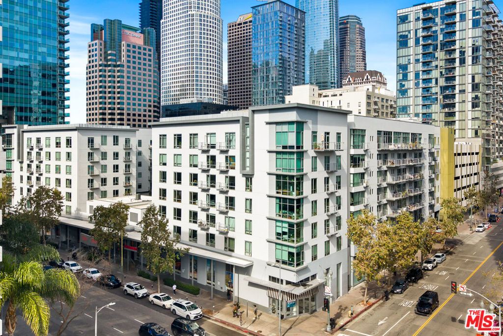 Photo of 645 W 9th Street #529, Los Angeles, CA 90015 (MLS # 26654027)
