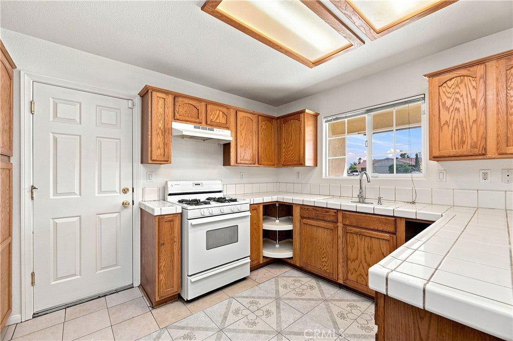 15622 Burwood