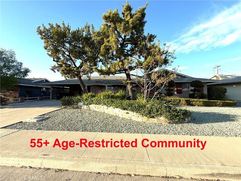 Photo of 29632 Pebble Beach Dr, Menifee, CA 92586 (MLS # SW26050221)