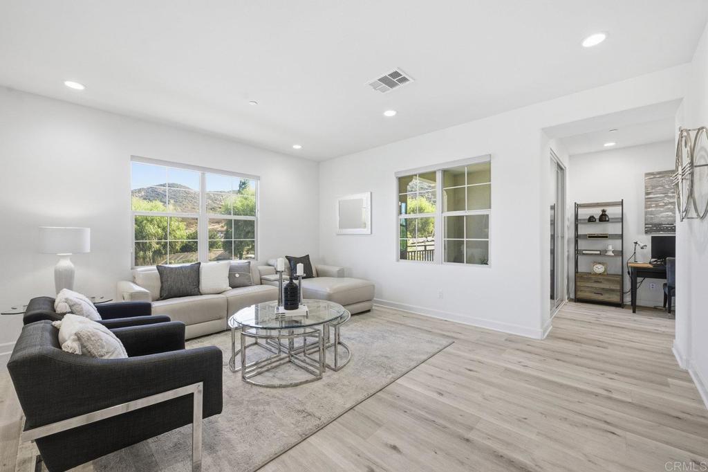 Properties 4 892 Slate Street