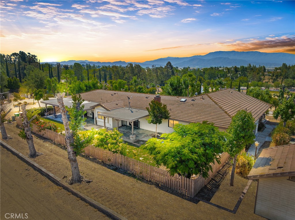 41050 Mesa Robles Circle