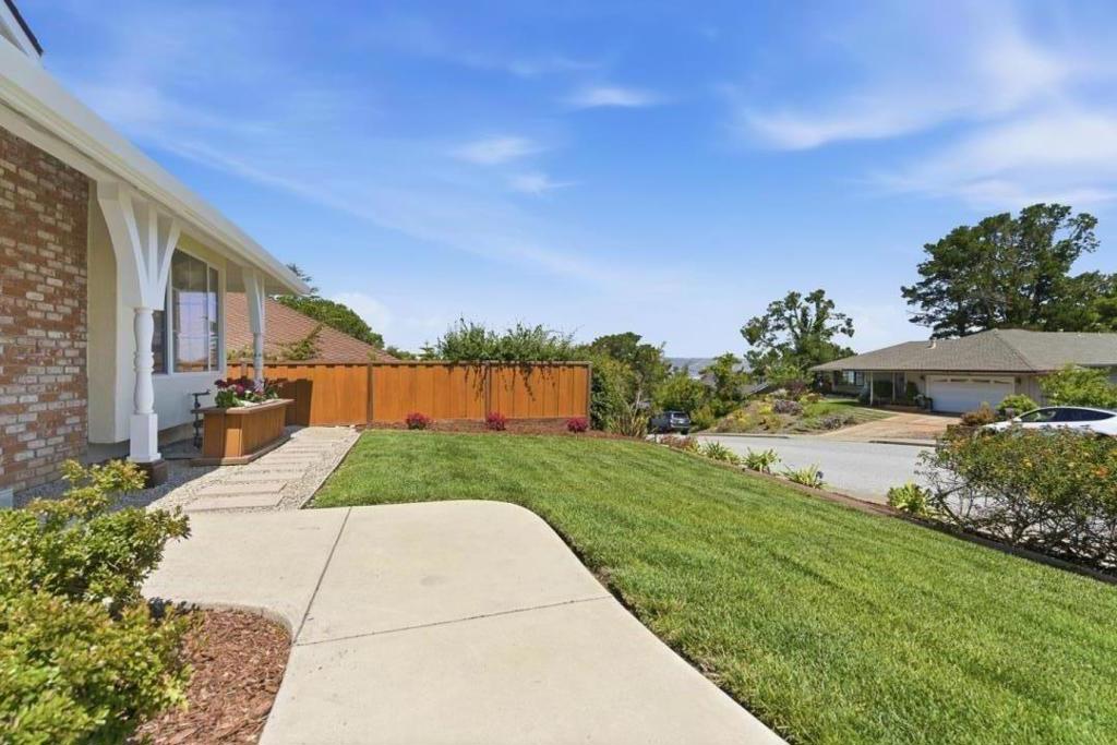 1430 Murchison Drive