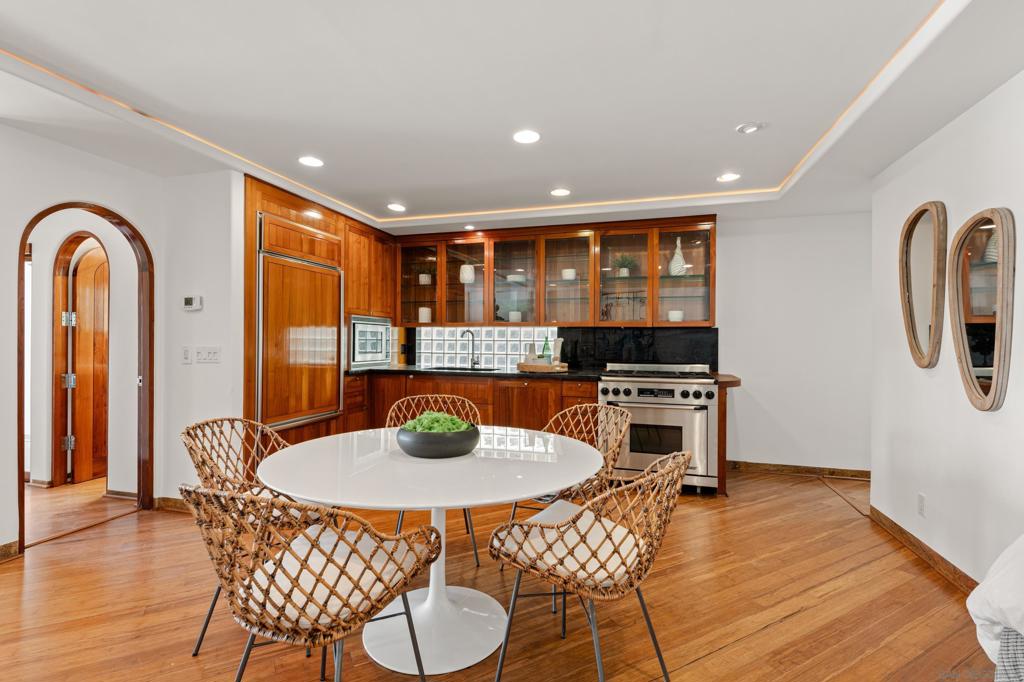 Mission Beach - Residential