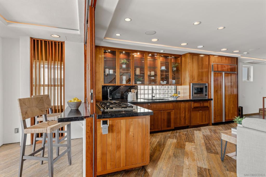 Mission Beach - Residential