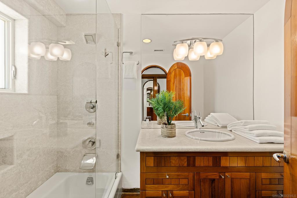 Mission Beach - Residential