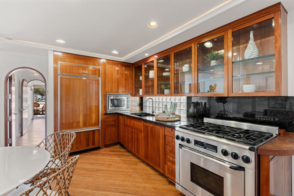 Mission Beach - Residential