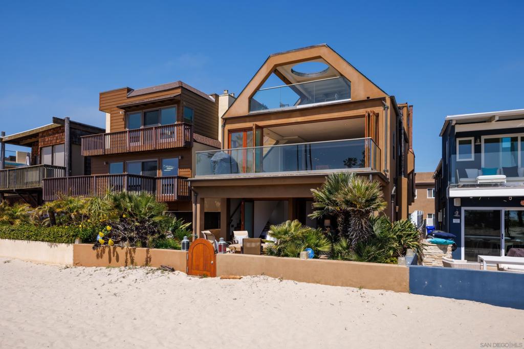 Mission Beach - Residential