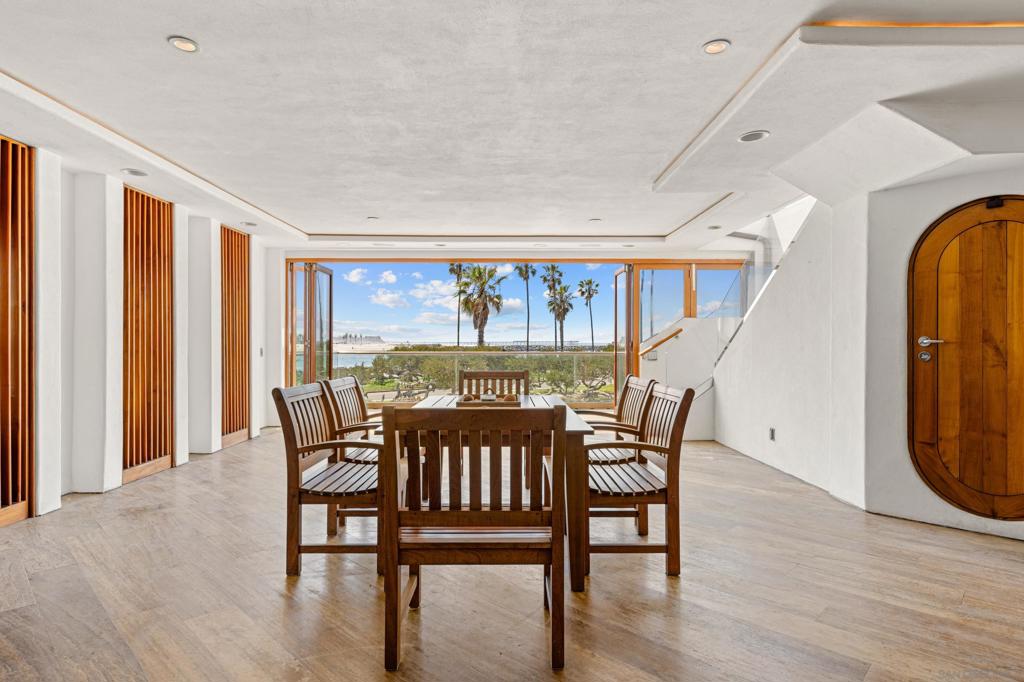 Mission Beach - Residential