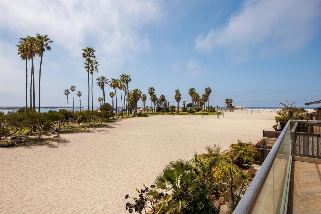 Mission Beach - Residential