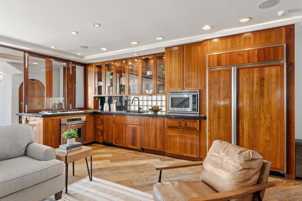 Mission Beach - Residential