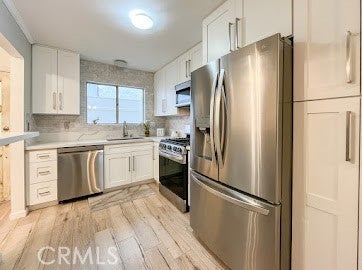 Photo of 707 E Tujunga Avenue #B, Burbank, CA 91501 (MLS # GD26113726)