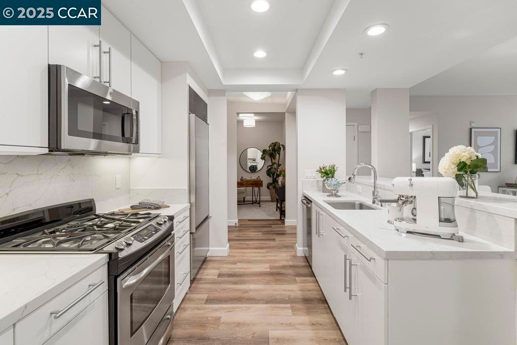 listing image 130728149802274690688