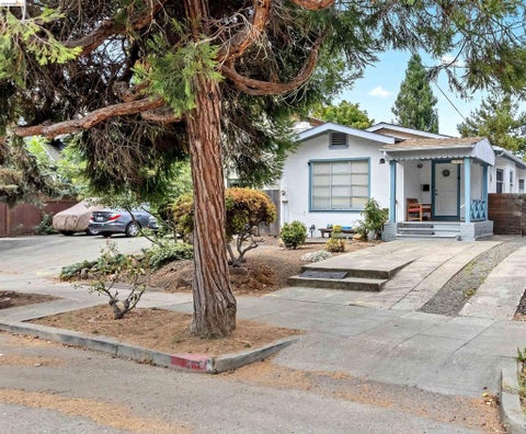 Photo of 2414 McGee Ave AVE, Berkeley, CA 94703 (MLS # 41150926)