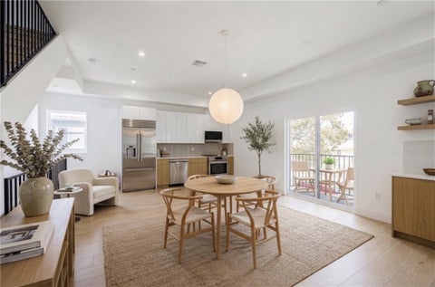 Photo of 5935 B Woodman, Sherman Oaks, CA 91401 (MLS # BB26219992)