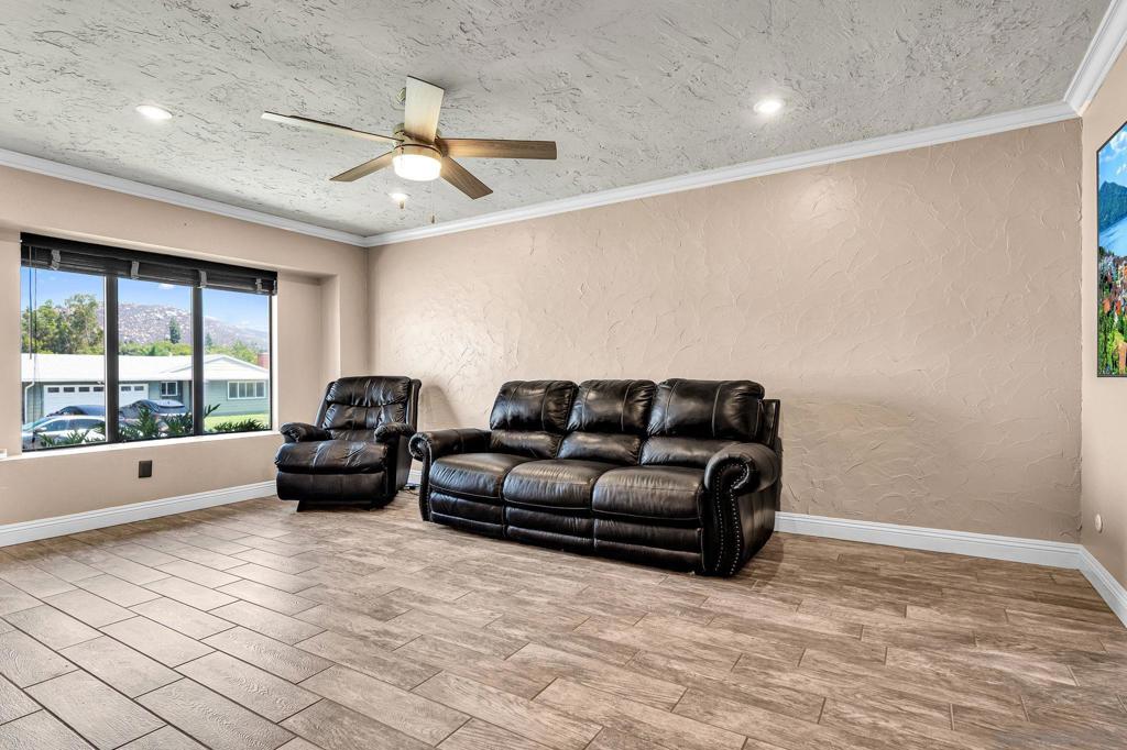 10131 Maple Tree