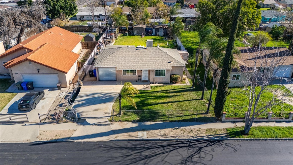 2677 N Pennsylvania Avenue