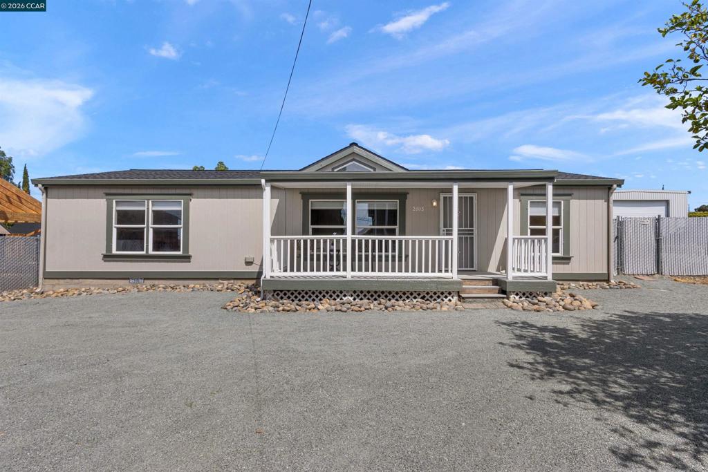 2803 Minta Ln