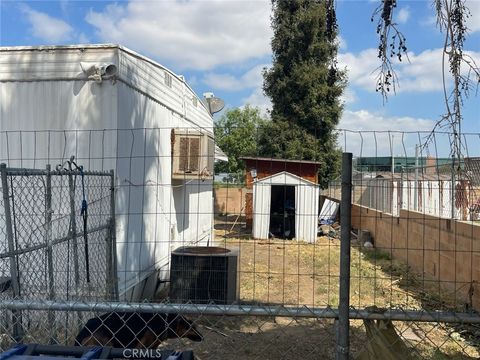 Photo of 1560 Massachusetts Ave #142, Riverside, CA 92507 (MLS # TR25218106) Photo of 1560 Massachusetts Ave #142, Riverside, CA 92507 (MLS # TR25218106)
