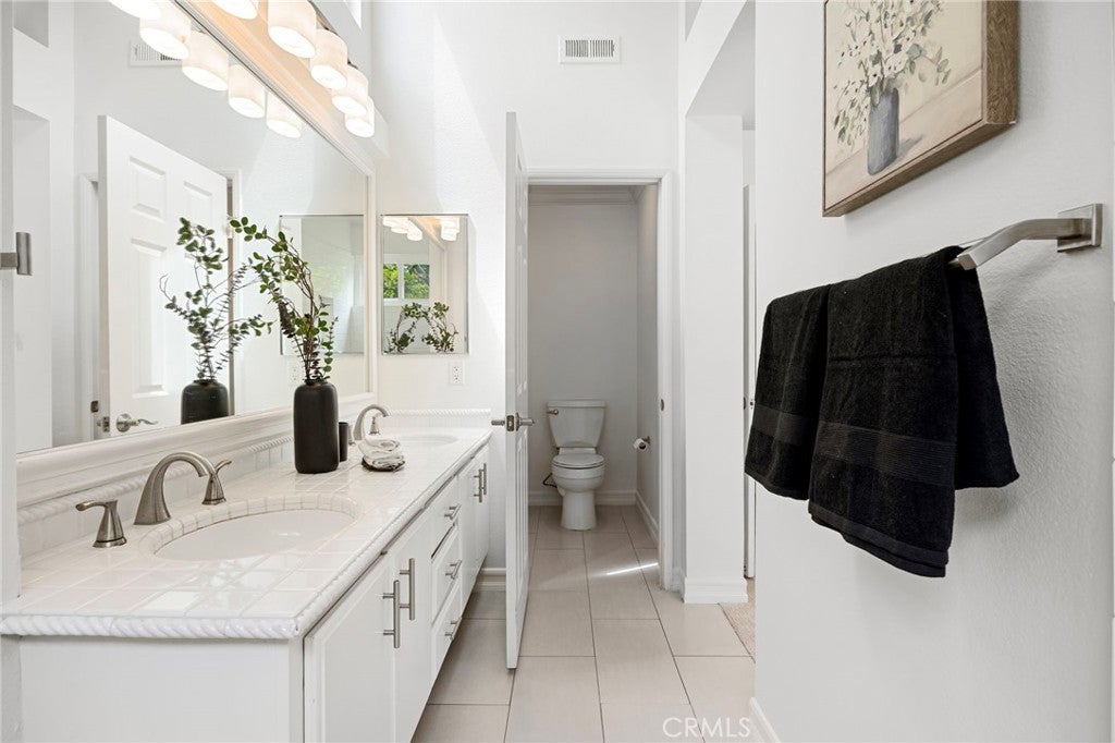 35 Del Perlatto, Irvine CA 92614 - Photo 19