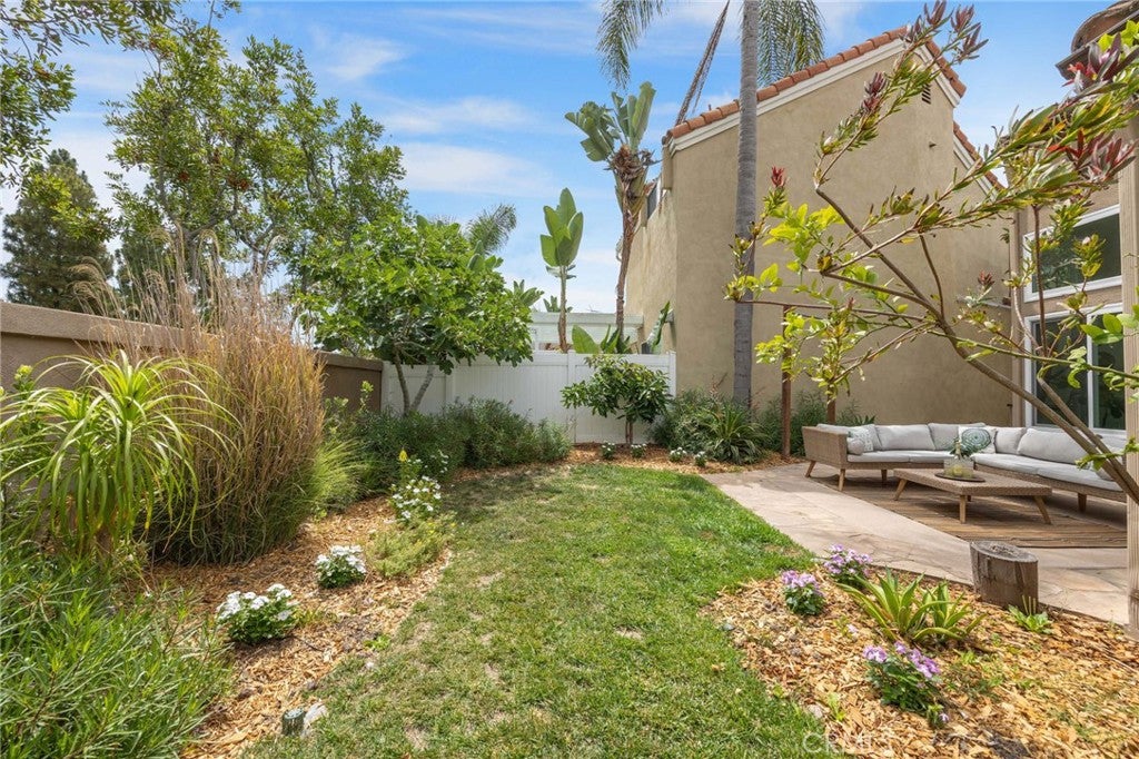 35 Del Perlatto, Irvine CA 92614 - Photo 30