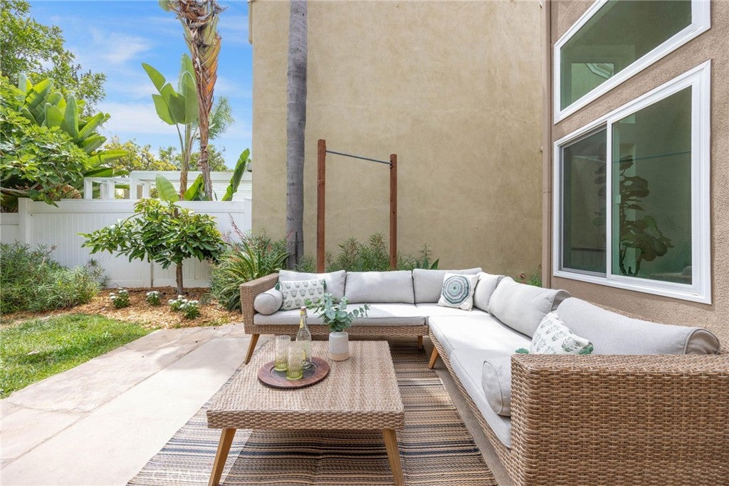 35 Del Perlatto, Irvine CA 92614 - Photo 28