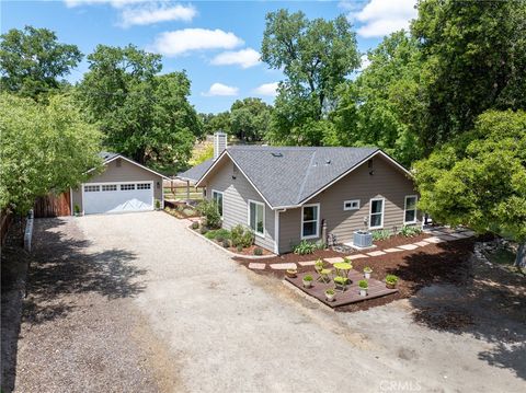 Photo of 10825 Colorado Rd, Atascadero, CA 93422 (MLS # NS26062614)