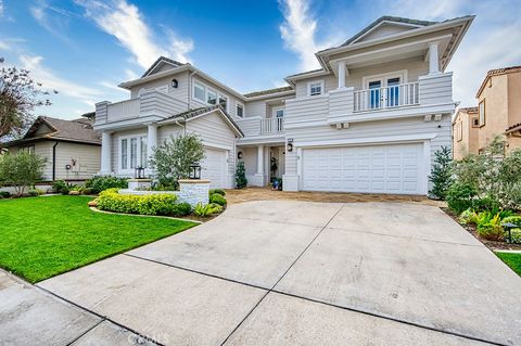 Photo of 21 Portmarnoch Court, Coto de Caza, CA 92679 (MLS # OC26012942)