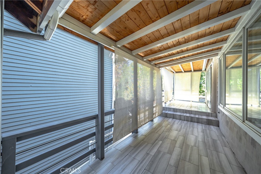 Village (TV) - Residential