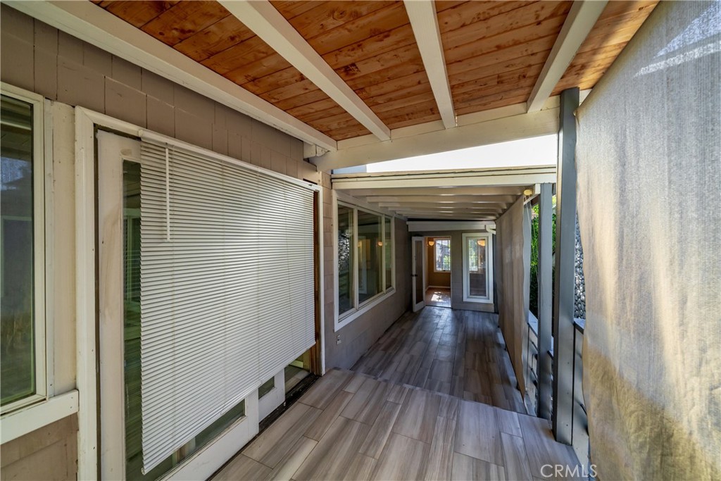 Village (TV) - Residential