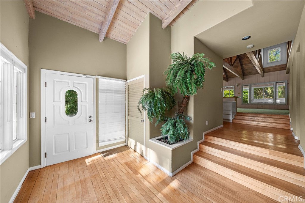 Village (TV) - Residential