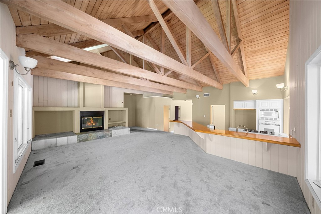 Village (TV) - Residential