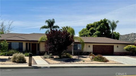 Photo of 41565 Thornton Ave, Hemet, CA 92544 (MLS # SW26094792)