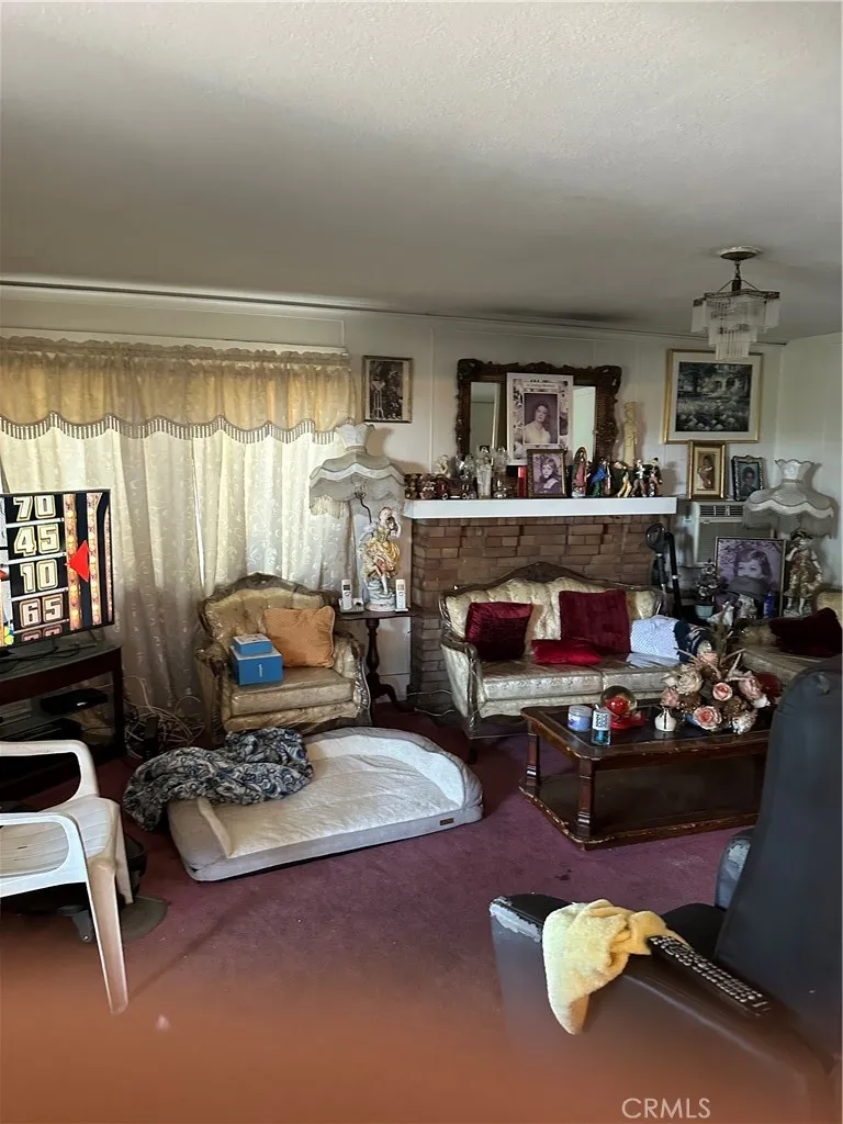 Los Angeles, California 90026, United States, 3 Bedrooms Bedrooms, ,2 BathroomsBathrooms,Residential,Active,231647