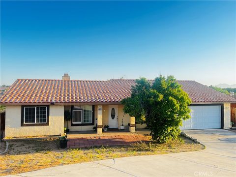 Photo of 16315 Winona St, Victorville, CA 92395 (MLS # HD26061814)