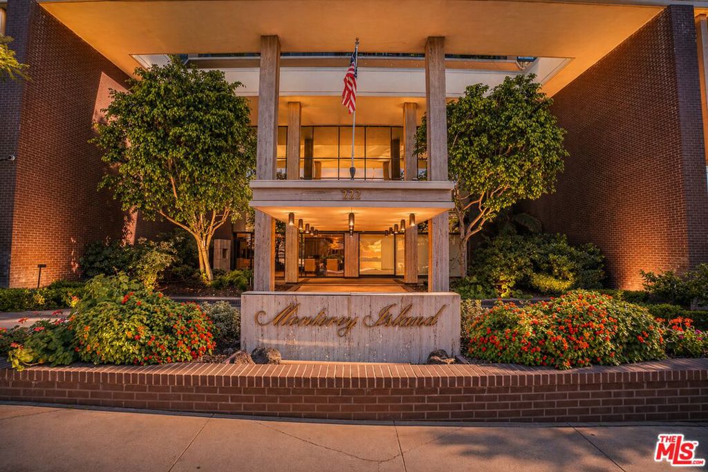 222 Monterey Road 1306