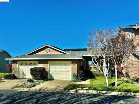 Photo of 222 Manuel Ct Ct, Bay Point, CA 94565 (MLS # 41135420)