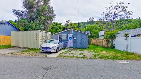 7618 Thousand Oaks Tujunga CA 91042