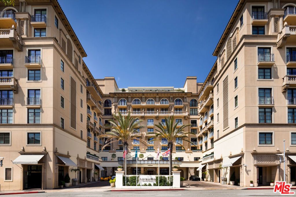 Photo of 225 N Canon Drive #7D, Beverly Hills, CA 90210 (MLS # 26839981)