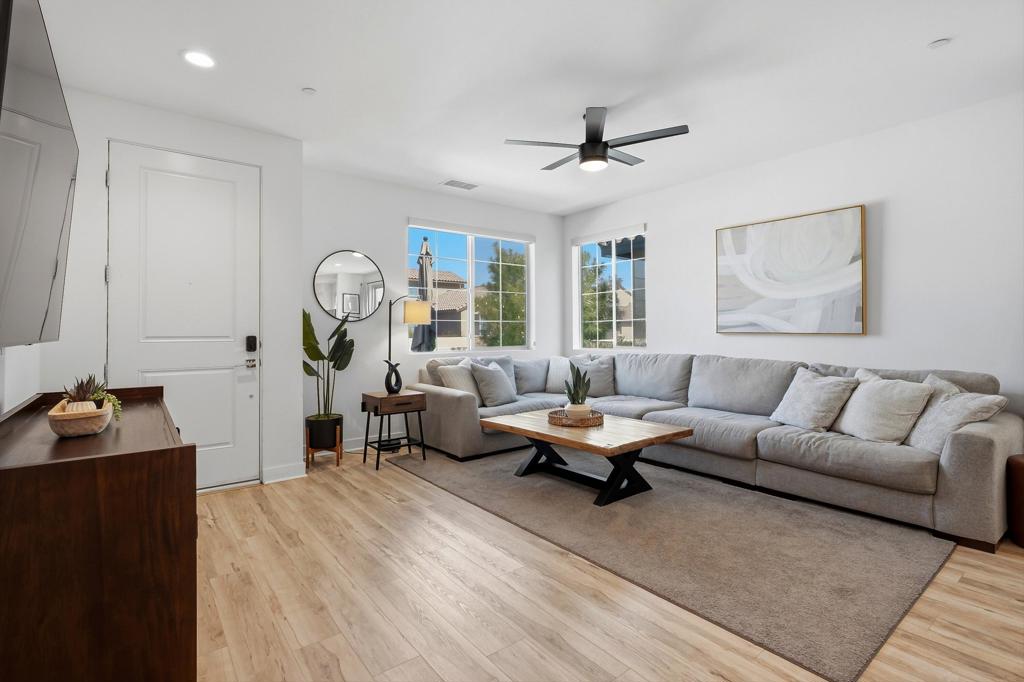80258 Whisper Rock Way