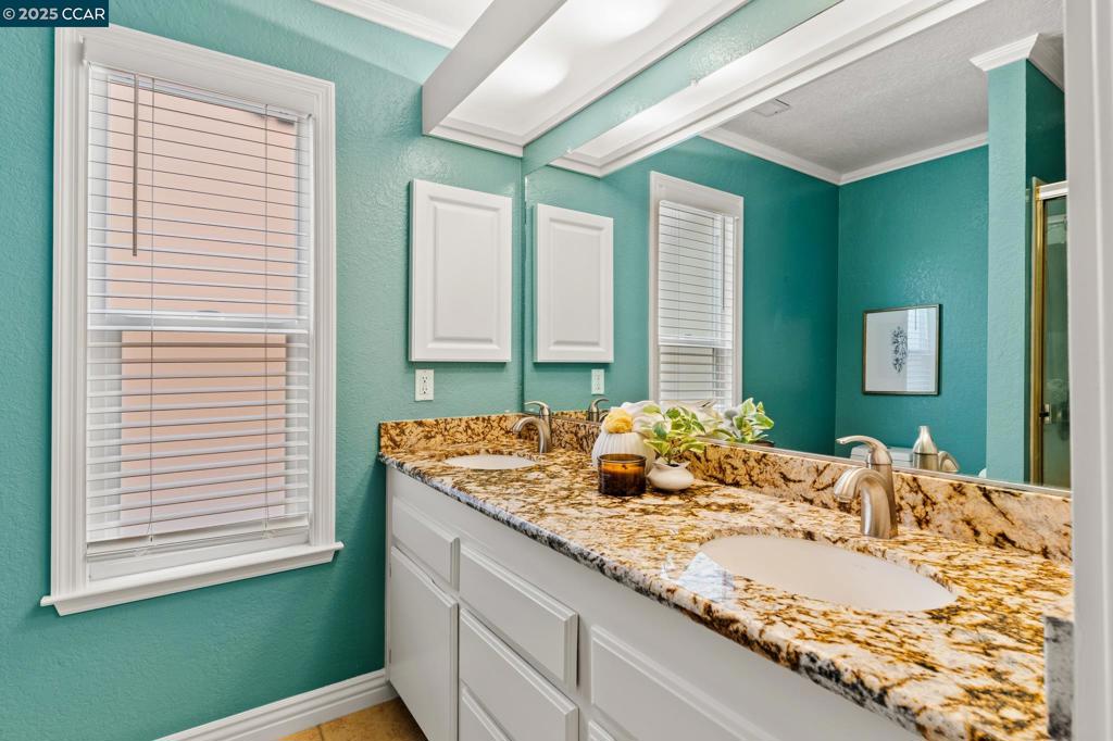 FLORESTA VILLAS - Residential