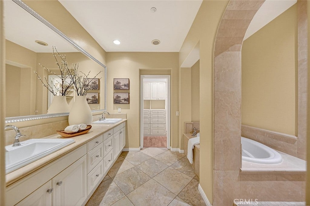 23 Altino, Newport Coast CA 92657 - Photo 16