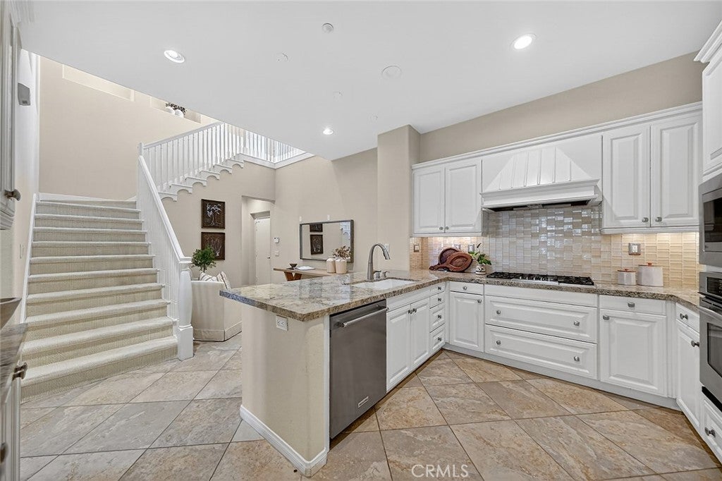 23 Altino, Newport Coast CA 92657 - Photo 10