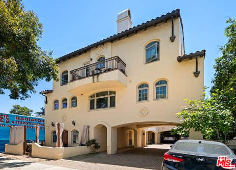 Tiny photo for 44 E Thompson Boulevard, Ventura, CA 93001 (MLS # 26850973)