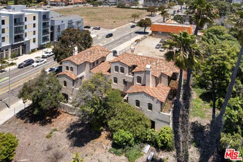 Tiny photo for 44 E Thompson Boulevard, Ventura, CA 93001 (MLS # 26850973)